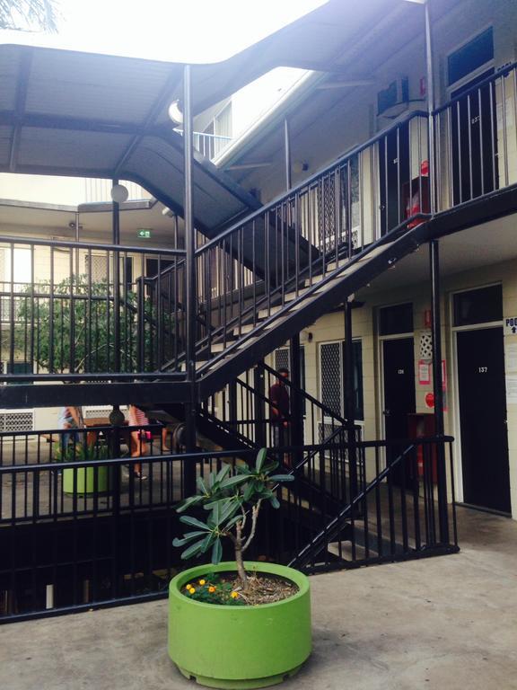 Hostel Adventurers Backpackers Townsville Exteriér fotografie