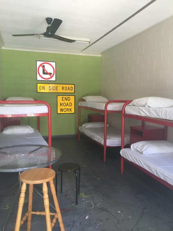 Hostel Adventurers Backpackers Townsville Exteriér fotografie